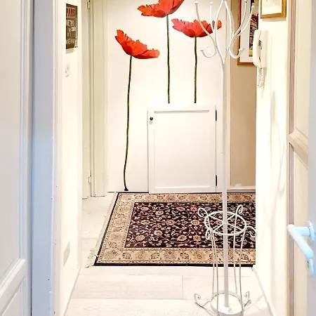 Porta Venezia & Giardini Montanelli Cozy Flat * ميلان
